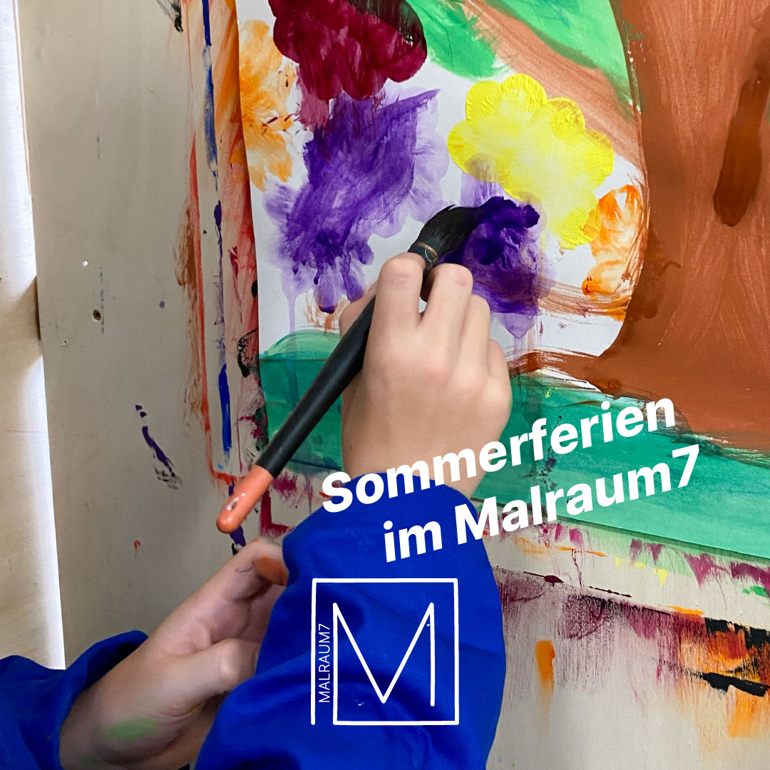 Die Sommerferien sind im Gange, Brisen wehen durch die Straßen und tauchen die Stadt in den Tanz des Sommers. Die Natur ist aktiv und lebt wahrhaftig, mit ihr auch unsere Kleinsten. Ab einem unbestimmten Zeitpunkt weicht Langweile der Kreativität. Ein Tausch, der seit Äon voranschreitet und unseren Liebsten den Antrieb bereitet, Neues zu erschaffen. Um diesen Zyklus zu gewähren, ist ein sicherer Raum und die Möglichkeit seinen Geist auf Suche zu schicken, unausweichlich. Der Malraum7 ist ein solcher Raum und gibt Jugendlichen sowie Kindern die Chance Kreativ zu werden, frei von Wertungen und Assoziation, Malen, die Gestalter und verwirklichen ihre Intuition.

Jetzt, die Sommerferien, im Malraum7 in Münster, erleben. 
Leben. Lernen. Lachen. 